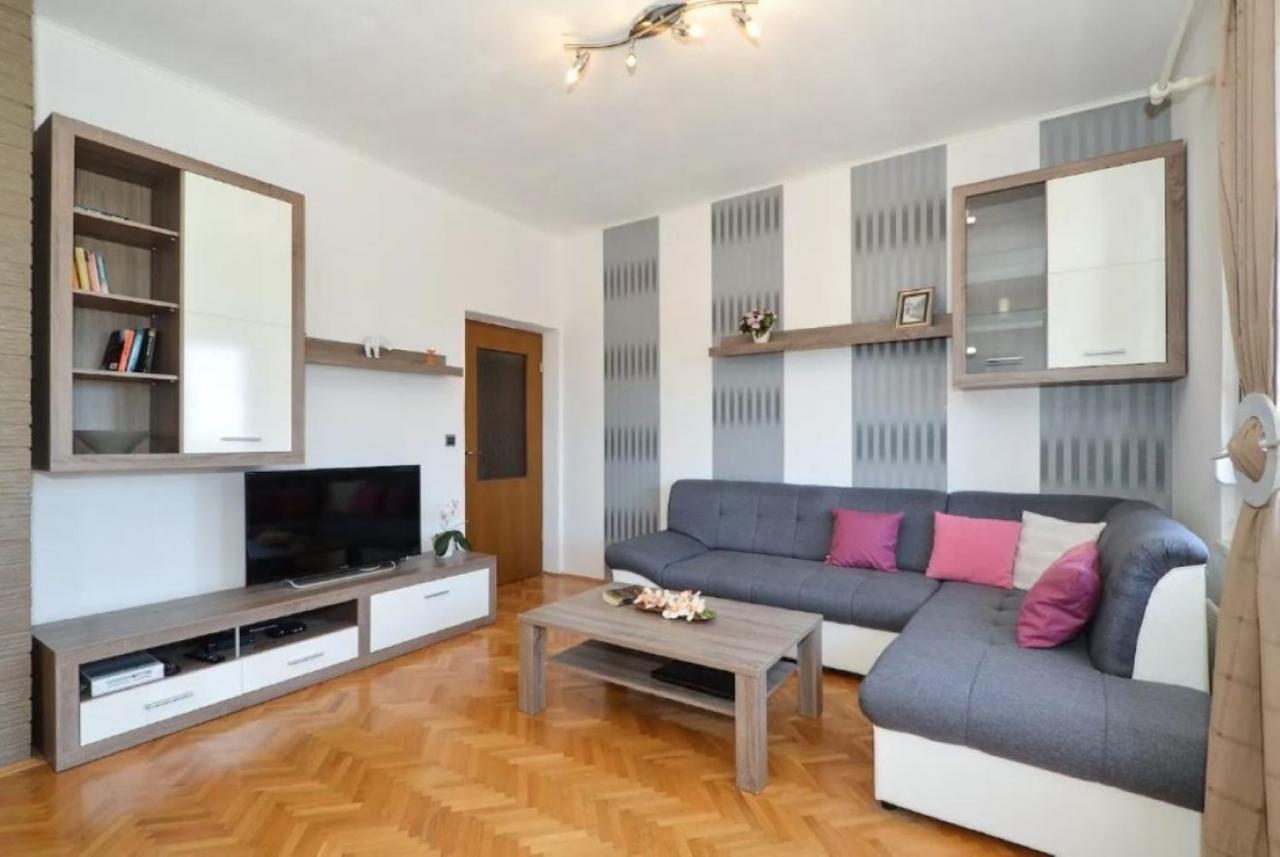 Golden View Villa