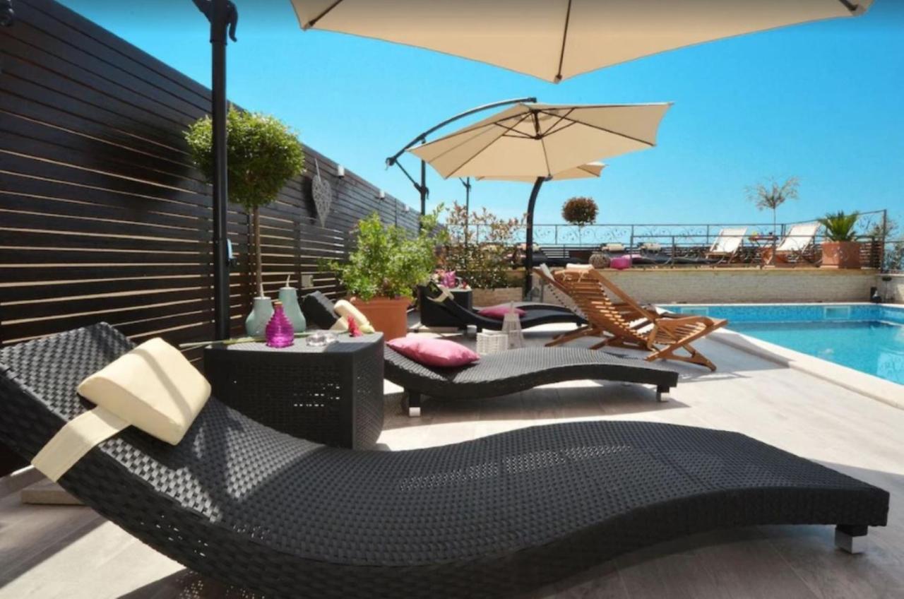 Golden View Villa